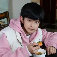 Hồ Á Mễ