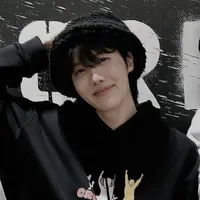 Jhope ( Jung HoSeok) 24 tuổi