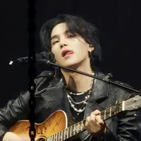 Suga ( Min Yoongi ) 25 tuổi