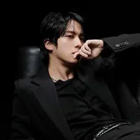 Jin ( Kim SeokJin ) 27 tuổi