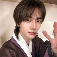 𝑯𝒘𝒂𝒏𝒈 𝑯𝒚𝒖𝒏𝒋𝒊𝒏