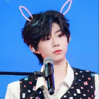 TRẦN DỊCH HẰNG