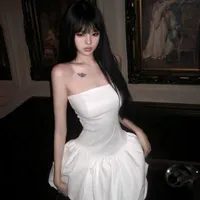 Trần Thùy My - Bơ -