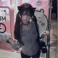 đặng mai trà(hồi nhỏ)