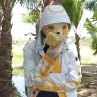 707
