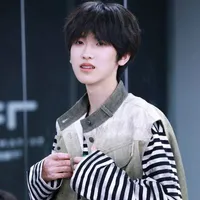 Tả Kỳ Hàm - cậu