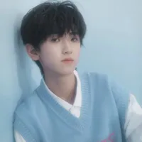 Tả Kỳ Hàm "cậu"