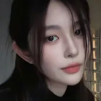 Vương Dịch - cô