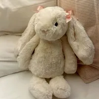 Tác giả cute phô mai que😚