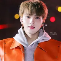 Tạ Hoàng Long ( Leon)