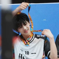 Trương Hàm Thuỵ