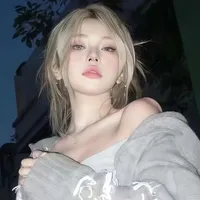 Dương Thùy Linh-nữ9