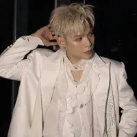 Nguyễn Hoàng Bách_Jey B