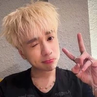 Lê quang hùng