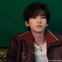 Zuoqihan_em_