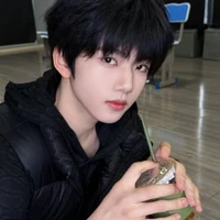 Trương Hàm Thụy