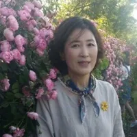 ( Bà Ngân ) Mẹ Của Hà