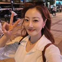 ( Bà Hạnh ) Mẹ Quốc Anh