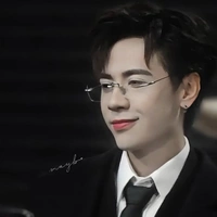 quang hùng