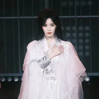 Đoàn nghệ tuyền