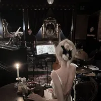 Nguyễn Mai Anh| Mẹ D