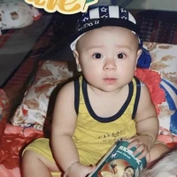 Lê Quang Hùng (  hồi nhỏ )