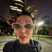 dọn nhà lúc 3h sáng/Mát tin ổ gà