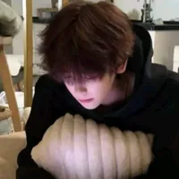 Bigshark [@Cakobietboi ]