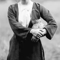 con Liên 《 hầu 》