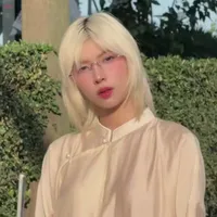  Đồng Ánh Quỳnh 