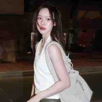 June Wanwimol Jaenasavamethee-nàng