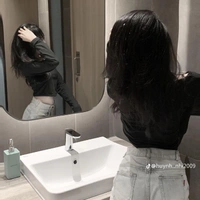 Phạm Vương Thị Bích Cẩm [ Elena ]