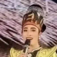 Cân tất cả {nữ}