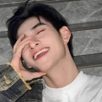 Huỳnh hoàng hùng-gem