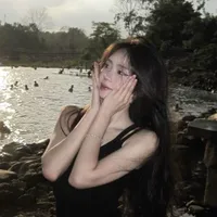 Lâm Hạ Vy ( bạn nu9 )