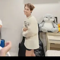 HOÀNG ĐỨC DUY[mợ út]