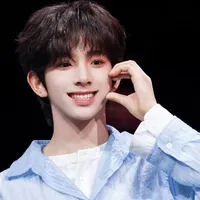 Trần Tuấn Minh ( cho em ăn với 😋 )