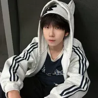 Nhiếp Vĩ Thần ( tiền anh ko thiếu  )