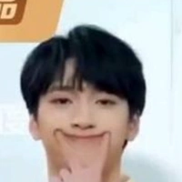 YHX_giàu mà keo🖕🏻💸