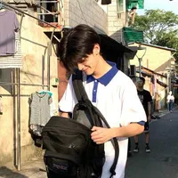 Huy Hoàng ¹⁷ ♌︎