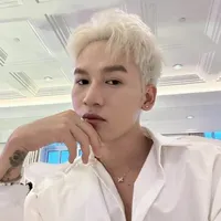 Ali Hoàng Dương ( 1996 )