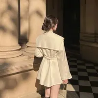 mẹ em