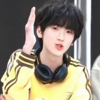 Tả Kỳ Hàm-Cậu