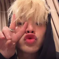 tác giả ăn hại