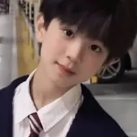 Trần Hiếu Chính ( nhỏ )