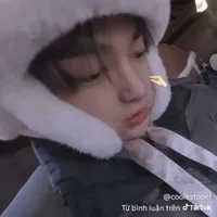 Yêu Juhoon từ cái nhìn đầu tiên=)