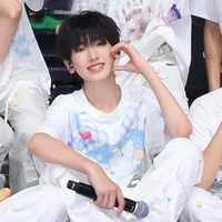 Tả kì Hàm - em
