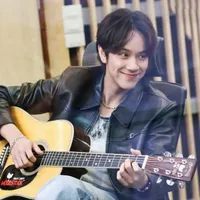 Nanon Korapat ( 2000 )