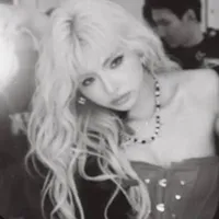 Hiền Mai / Maiquinn