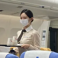 tiếp viên hàng không 